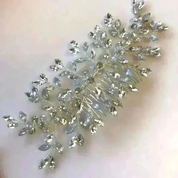 Luxury Bridal Crystal Hair Piece Comb - Picture 1 of 7